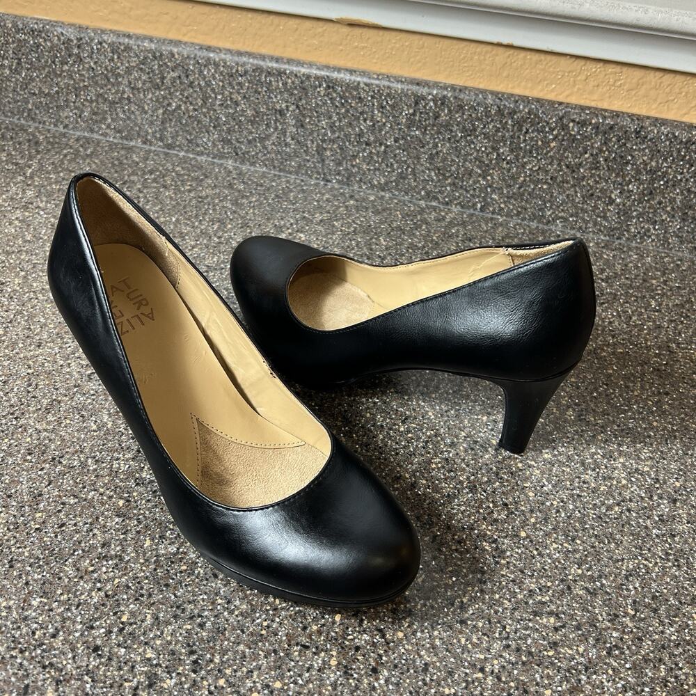 Naturalizer Women's Size 9 M Black Faux Leather Pump Platform High Heels Slip On